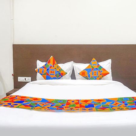Fabhotel Om Sai - Nr Nashik Railway Station Εξωτερικό φωτογραφία