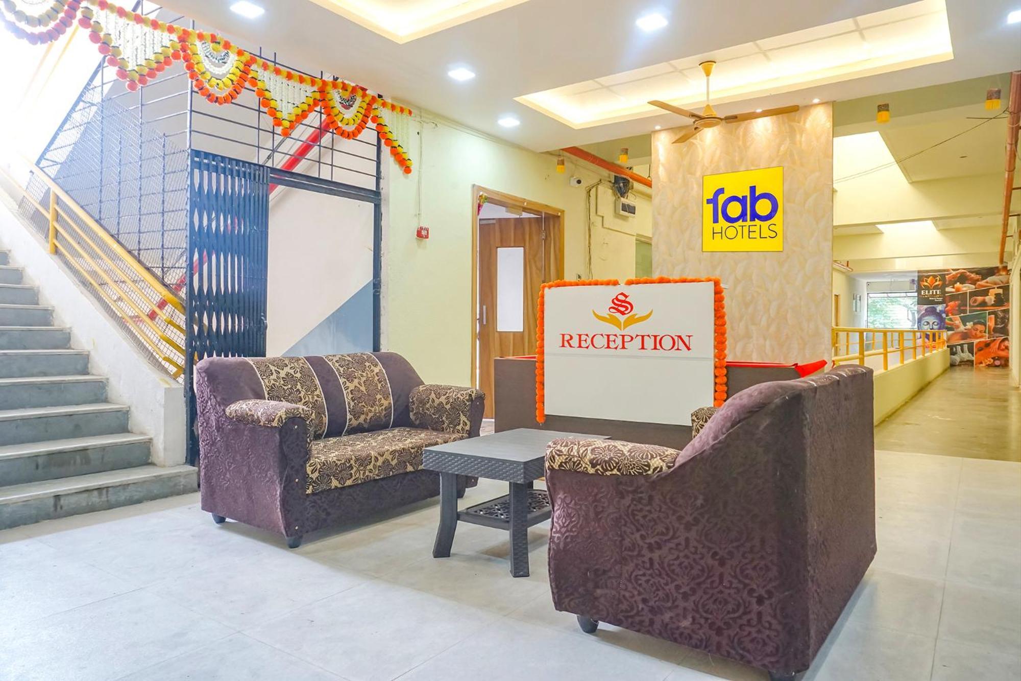 Fabhotel Om Sai - Nr Nashik Railway Station Εξωτερικό φωτογραφία